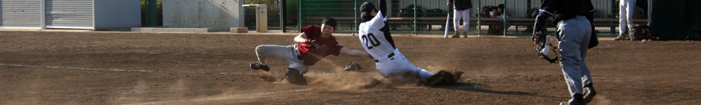 写真トップ　ホームで交錯