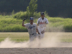 ユーゴ ガッツポーズ