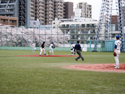 セカンド付近,右往左往