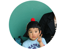 おまけ写真：ユーマ君 ピースサイン