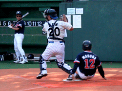 ホーム上,キャッチャーブン