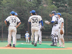 マウンド集合,監督と野手
