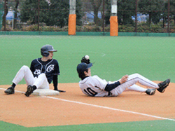 三塁野手と相手走者